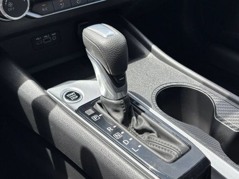 Used 2025 Nissan Altima 2.5 SV FWD image 36