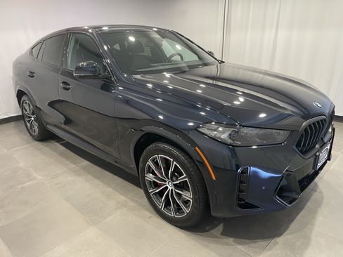 Used 2026 BMW X6 xDrive40i w/ Climate Comfort Package AWD/4WD image 3