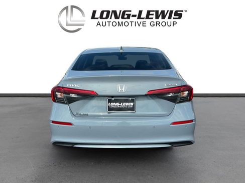 Used 2024 Honda Civic Touring image 5