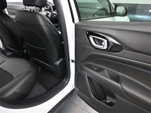 New 2026 Jeep Compass Latitude image 20