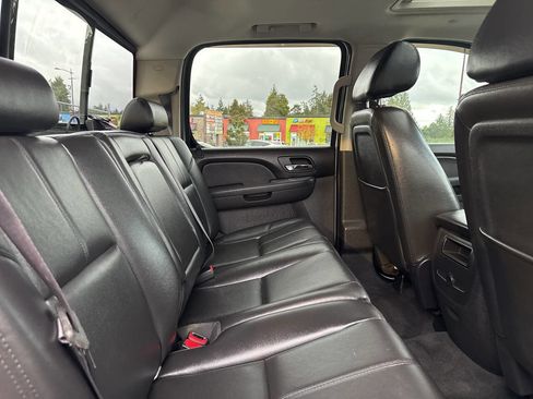 Used 2012 Chevrolet Silverado 2500 LTZ w/ LTZ Plus Package image 19