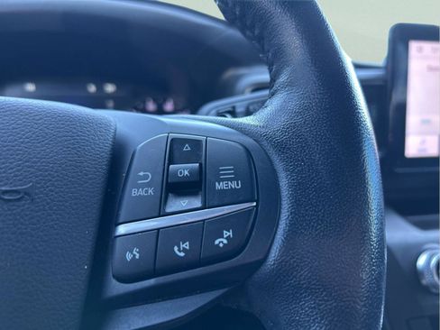 Used 2020 Ford Explorer XLT w/ Equipment Group 202A image 17