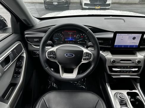 Certified 2023 Ford Explorer XLT w/ Equipment Group 202A AWD/4WD image 14