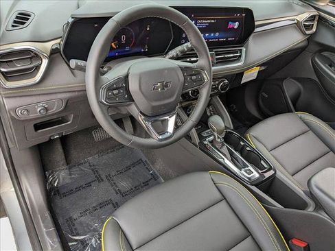 New 2025 Chevrolet TrailBlazer ACTIV w/ Convenience Package FWD image 3