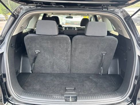 Used 2019 Kia Sorento L FWD image 12