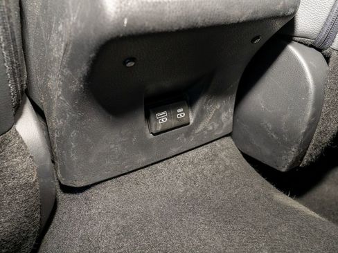 Used 2025 Toyota Camry SE image 7