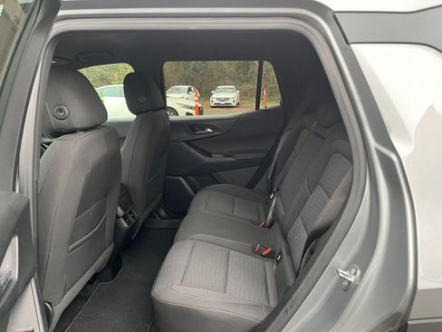 Used 2025 Chevrolet Equinox LT image 25