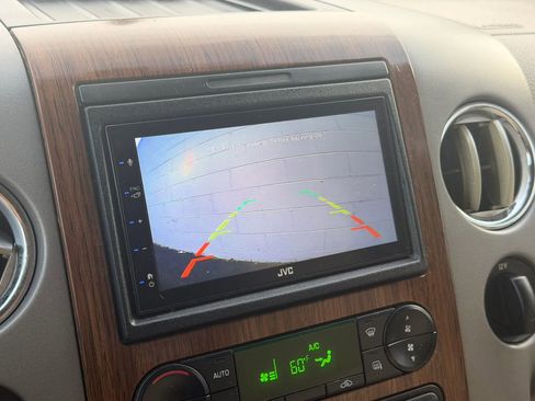 Used 2004 Ford F150 Lariat image 13