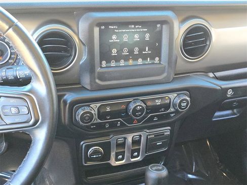 Used 2021 Jeep Wrangler Sport S image 26