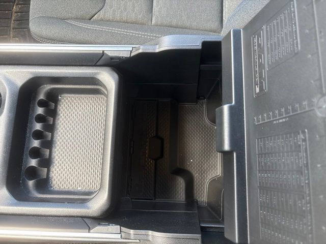 Used 2025 RAM 1500 Big Horn AWD/4WD image 23