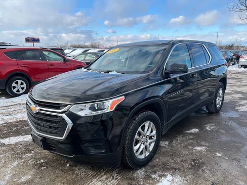 Used 2018 Chevrolet Traverse LS image 1