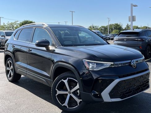 New 2026 Volkswagen Taos SEL AWD/4WD image 2