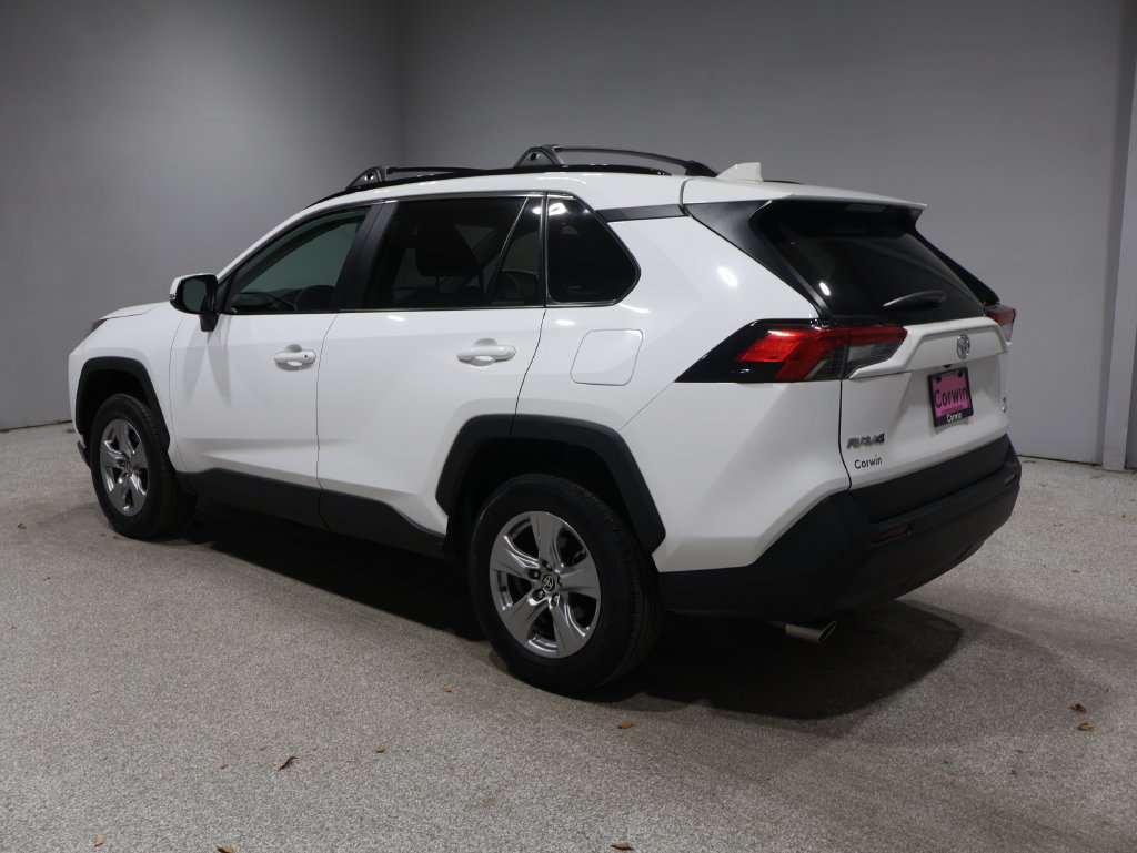 Used 2025 Toyota RAV4 XLE w/ Convenience Package AWD/4WD image 5