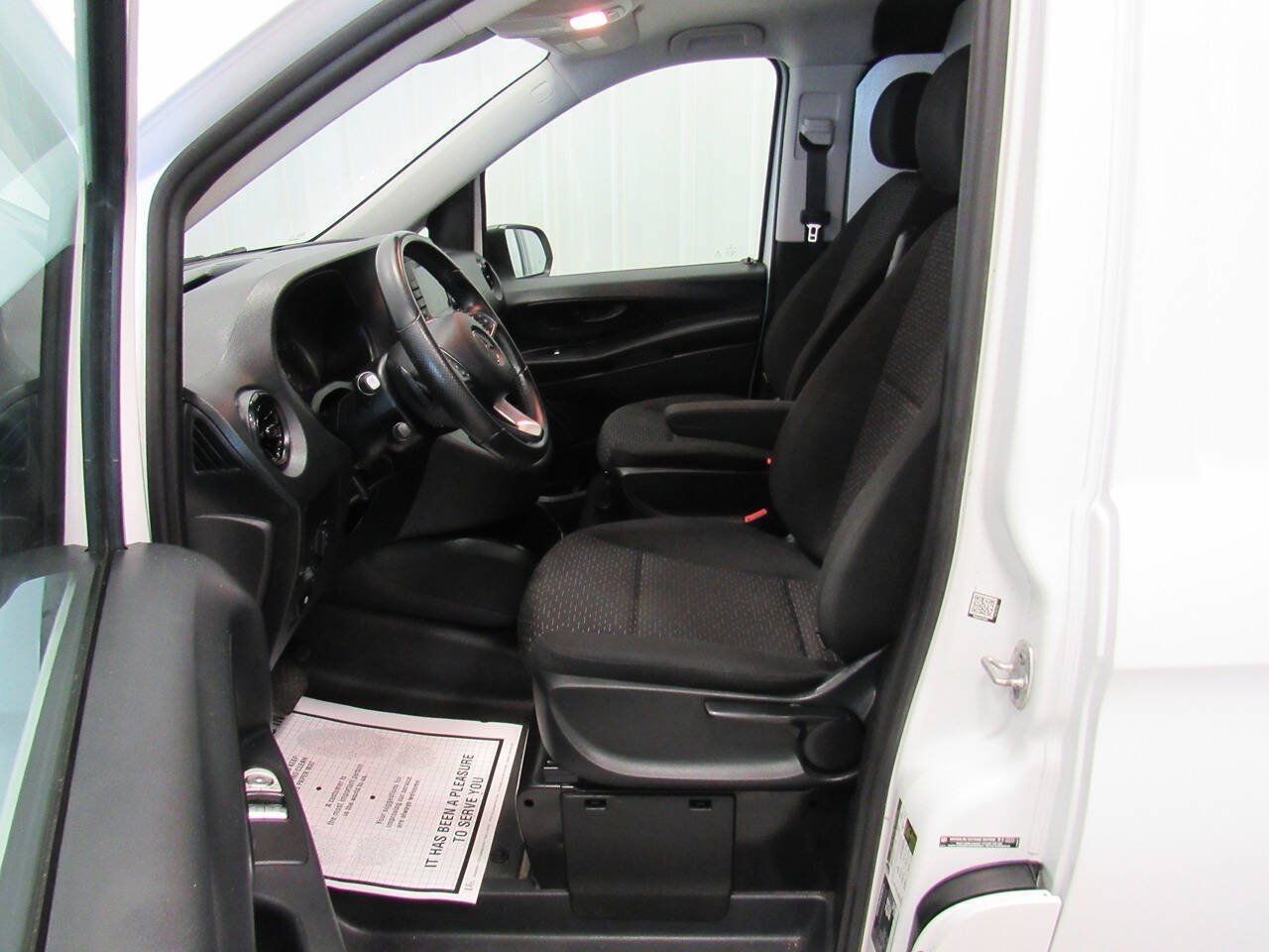 Used 2022 Mercedes-Benz Metris image 35