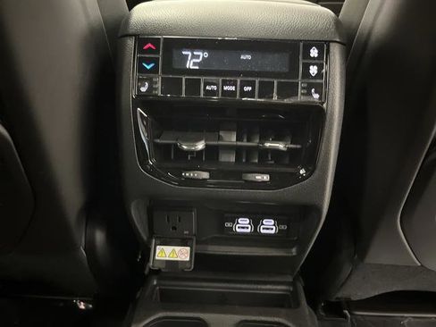 New 2025 Jeep Grand Cherokee L Limited image 34