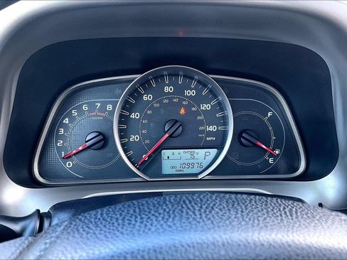 Used 2013 Toyota RAV4 LE AWD/4WD image 18