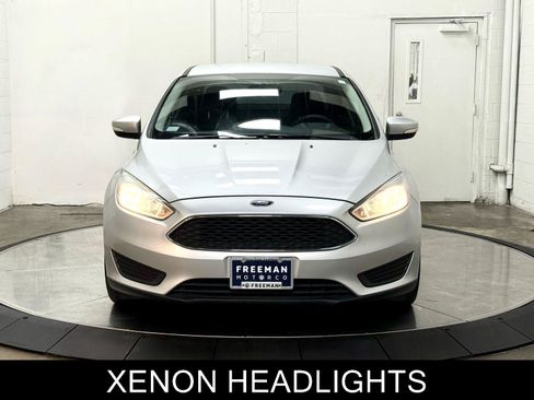 Used 2016 Ford Focus SE FWD image 3