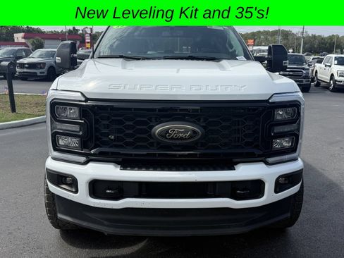 Used 2025 Ford F250 Lariat w/ Black Appearance Package AWD/4WD image 9