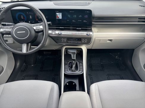 Used 2025 Hyundai Kona SEL image 29