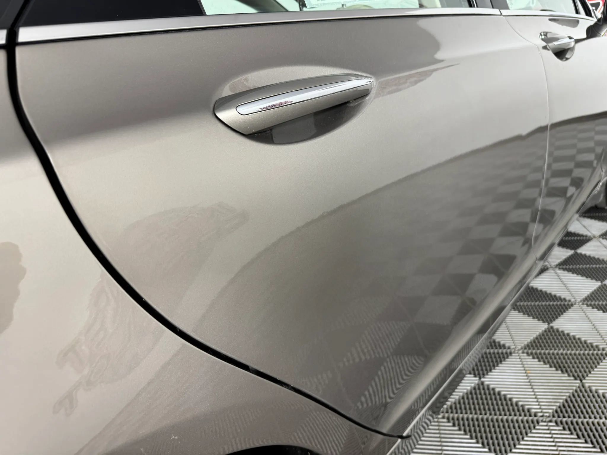 Used 2020 Lincoln MKZ Reserve FWD image 33