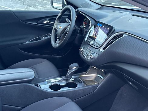 Used 2024 Chevrolet Malibu LT image 10