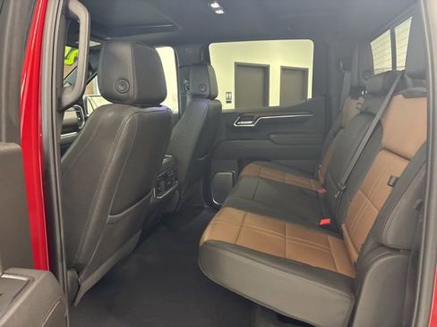 Used 2024 Chevrolet Silverado 1500 High Country w/ High Country Premium Package image 25