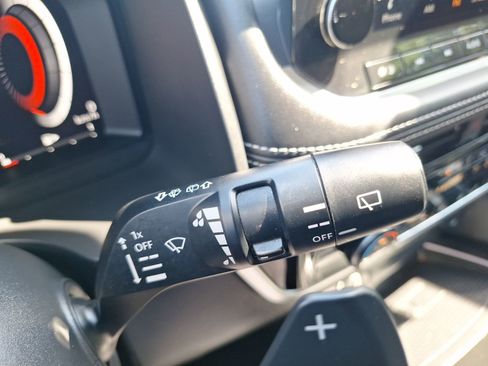 Used 2023 Nissan Rogue Platinum w/ Platinum Premium Package FWD image 21
