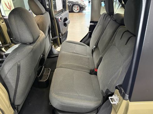 Used 2025 Jeep Wrangler Unlimited Sport S 4xe AWD/4WD image 17