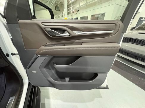 Used 2023 GMC Yukon Denali w/ LPO, Floor Liner Package image 59