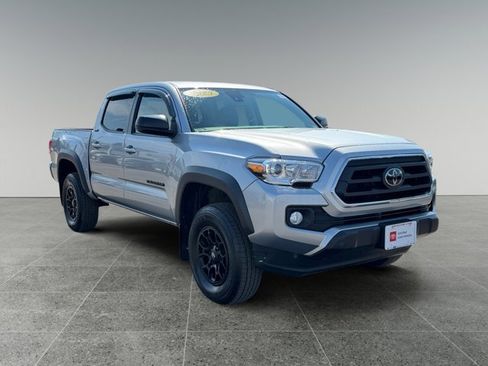 Certified 2023 Toyota Tacoma SR5 w/ SX Package image 7