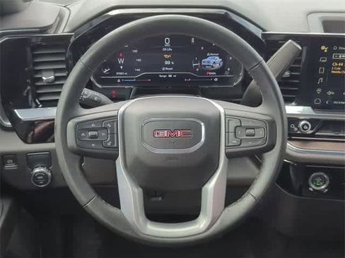 Used 2024 GMC Sierra 1500 SLT image 23