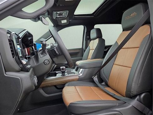 New 2026 Chevrolet Silverado 1500 High Country image 13