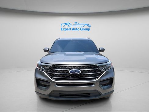 Used 2020 Ford Explorer XLT w/ Comfort Package AWD/4WD image 8