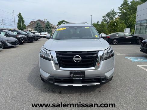 Certified 2023 Nissan Pathfinder SL w/ SL Premium Package AWD/4WD image 2