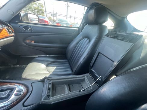 Used 2006 Jaguar XK8 Coupe image 44