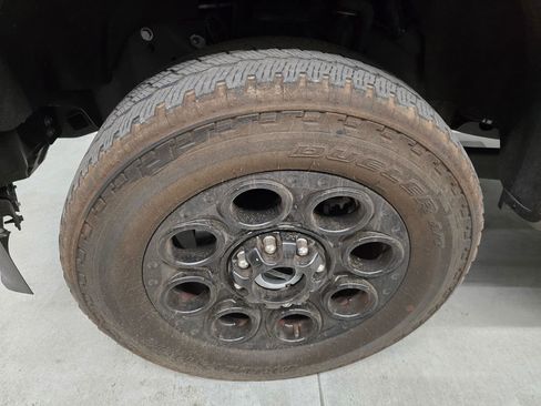 Used 2024 Ford F250 Lariat w/ Black Appearance Package AWD/4WD image 11