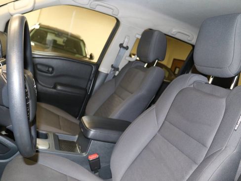 Used 2022 Nissan Frontier S image 57