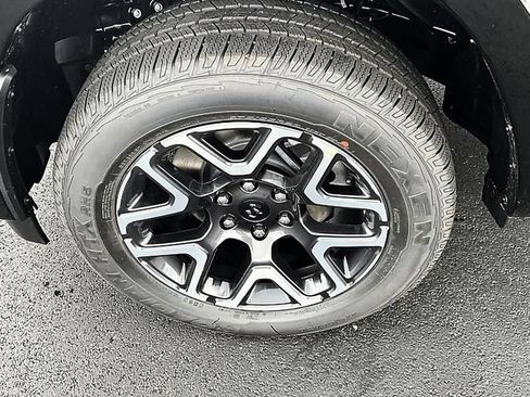 New 2026 RAM 1500 Laramie w/ Night Edition AWD/4WD image 10