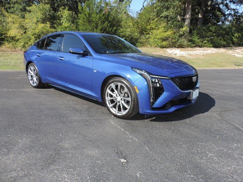 Certified 2025 Cadillac CT5 Sport image 3