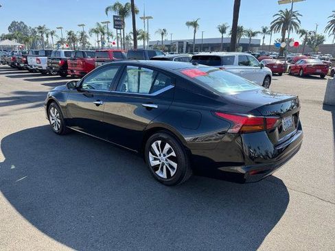 Certified 2025 Nissan Altima 2.5 S FWD image 4