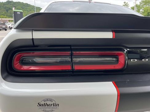 Used 2022 Dodge Challenger R/T Scat Pack RWD image 10