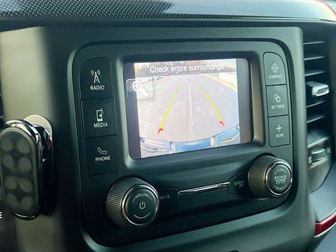 Used 2022 RAM 1500 Rebel AWD/4WD image 16
