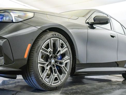 New 2026 BMW i5 eDrive40 w/ M Sport Package image 10