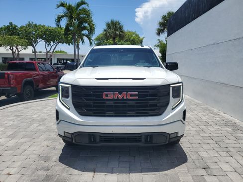 Used 2023 GMC Sierra 1500 Elevation RWD image 2
