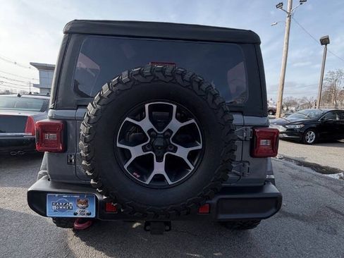 Used 2018 Jeep Wrangler Unlimited Rubicon w/ Dual Top Group AWD/4WD image 5