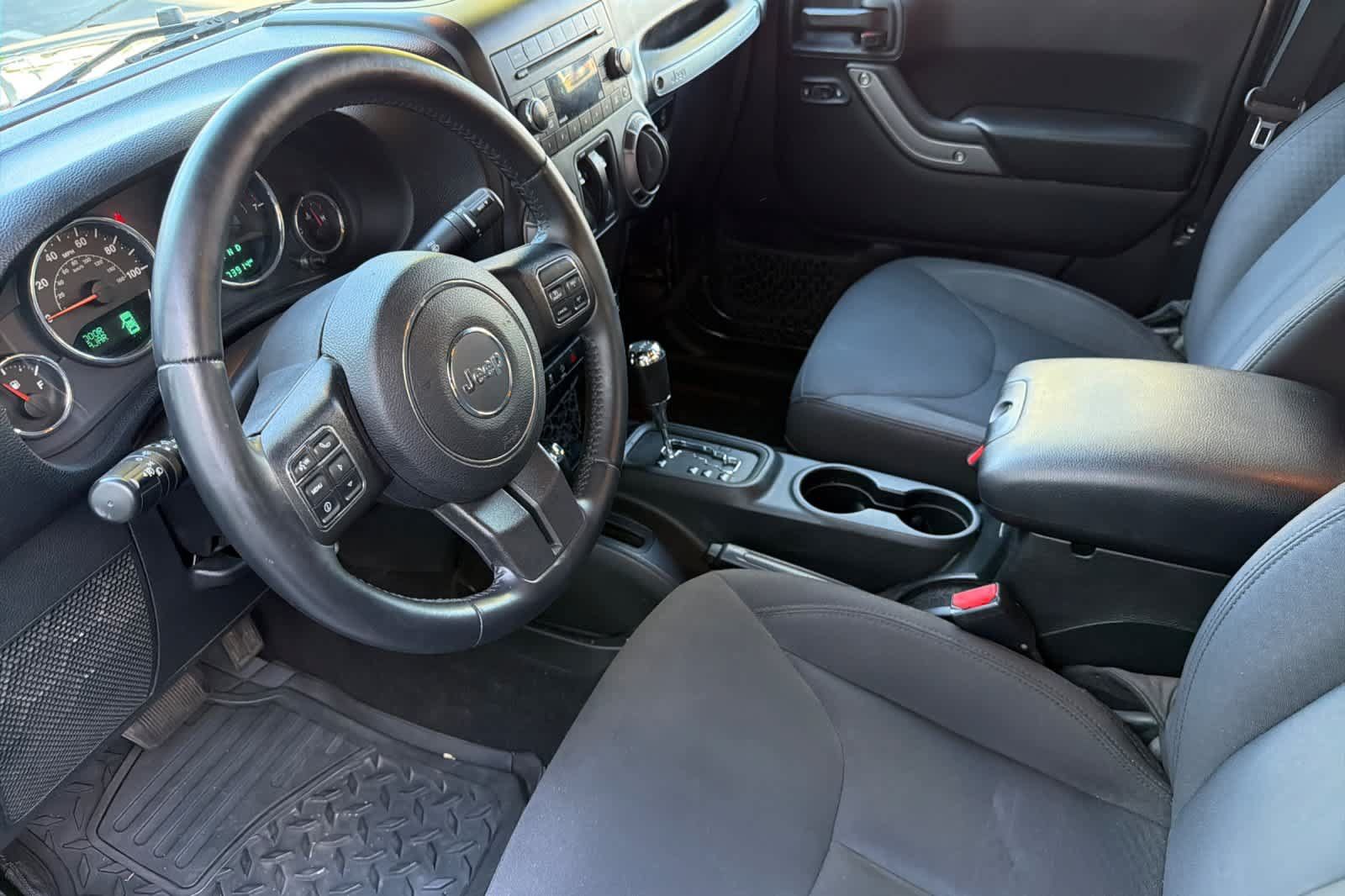 Used 2018 Jeep Wrangler Sport AWD/4WD image 11