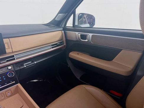 Used 2024 Hyundai Santa Fe Limited image 21