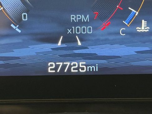 Used 2026 Chevrolet Equinox LT AWD/4WD image 34