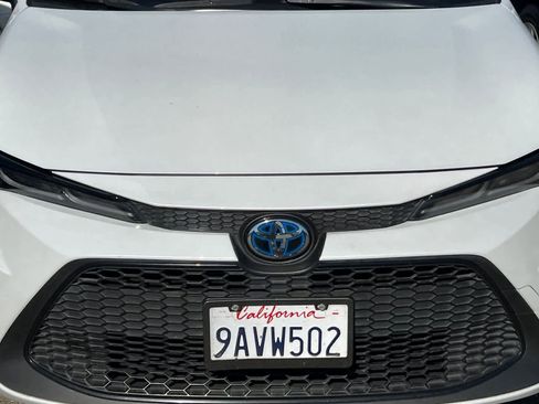 Used 2022 Toyota Corolla LE FWD image 12