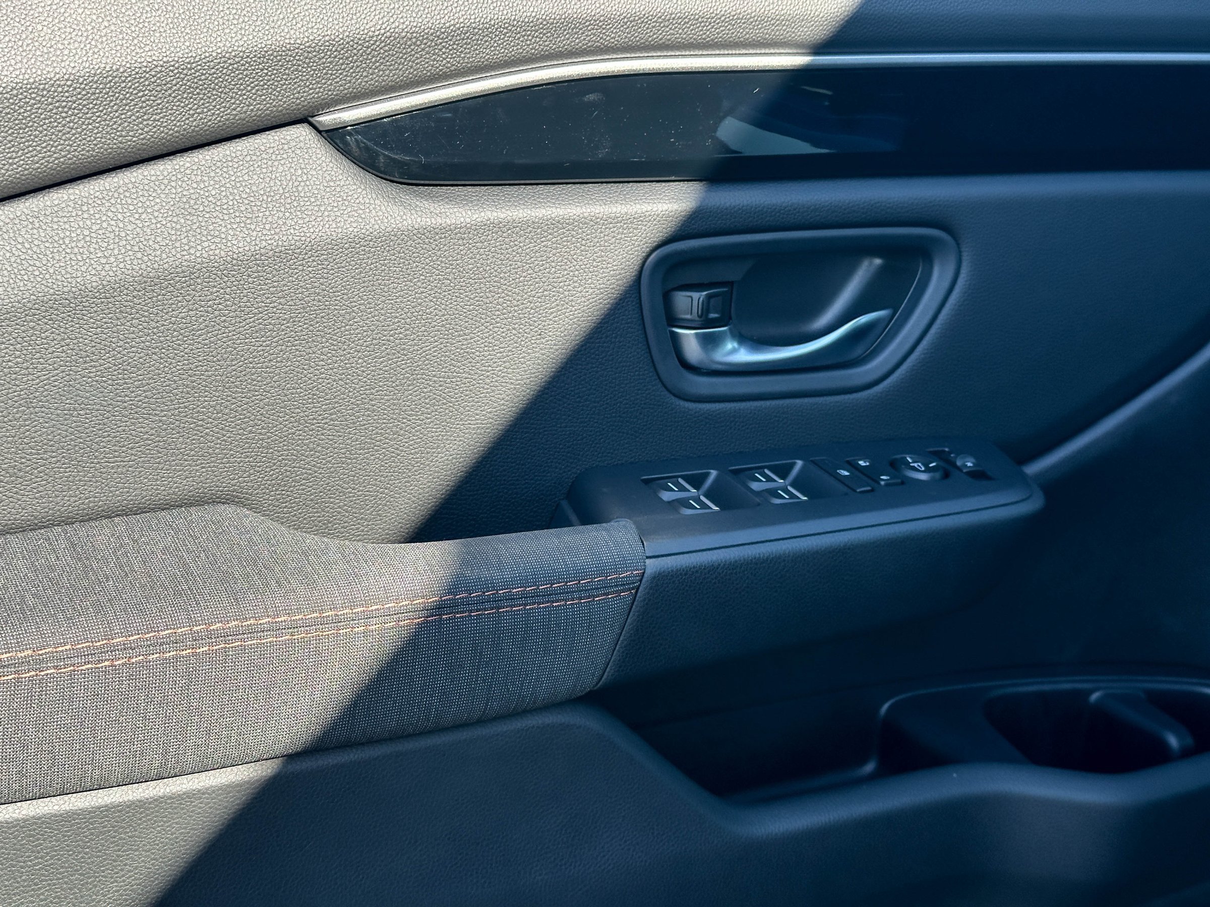 New 2026 Honda Pilot Sport image 13